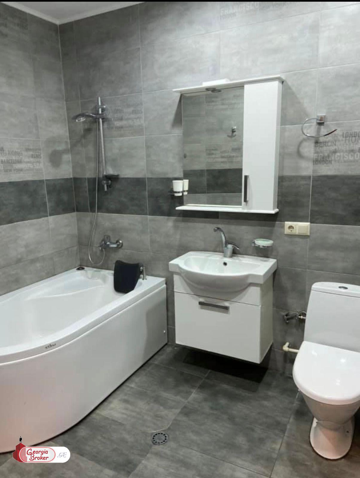 იყიდება ახალი გარემონტებული 2 ოთახიანი ბინა